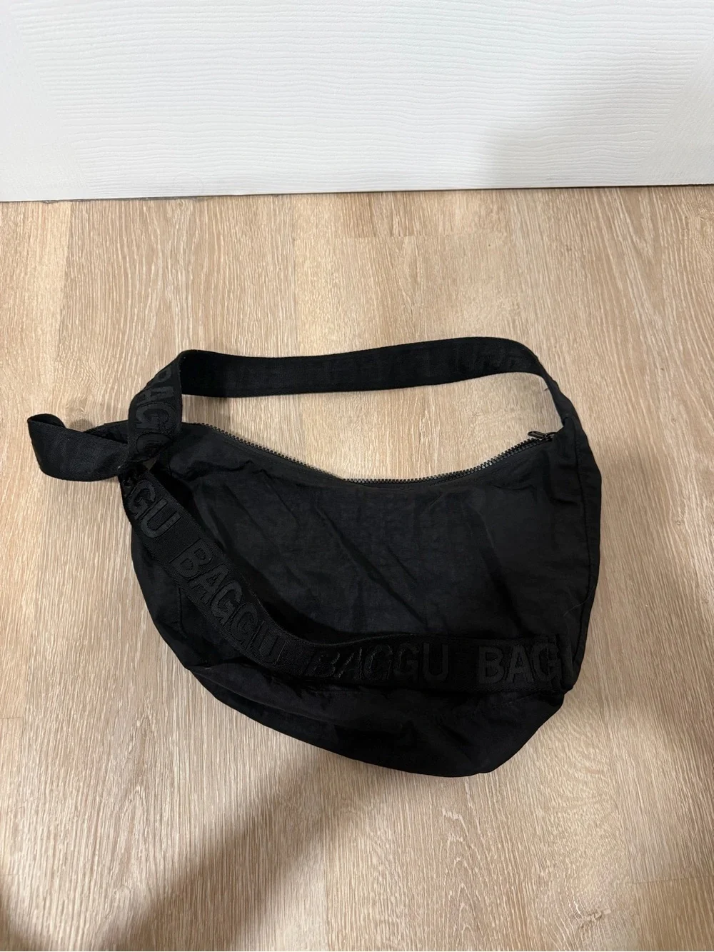 BAGGU Black Crossbody Bag